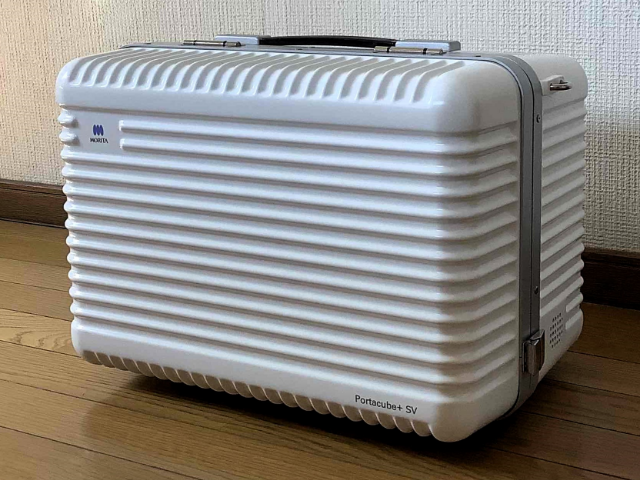 ①外観②訪問診療器具③拡大鏡