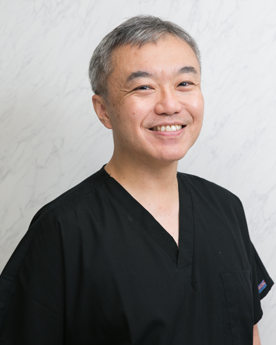 院長の髙山 和比古