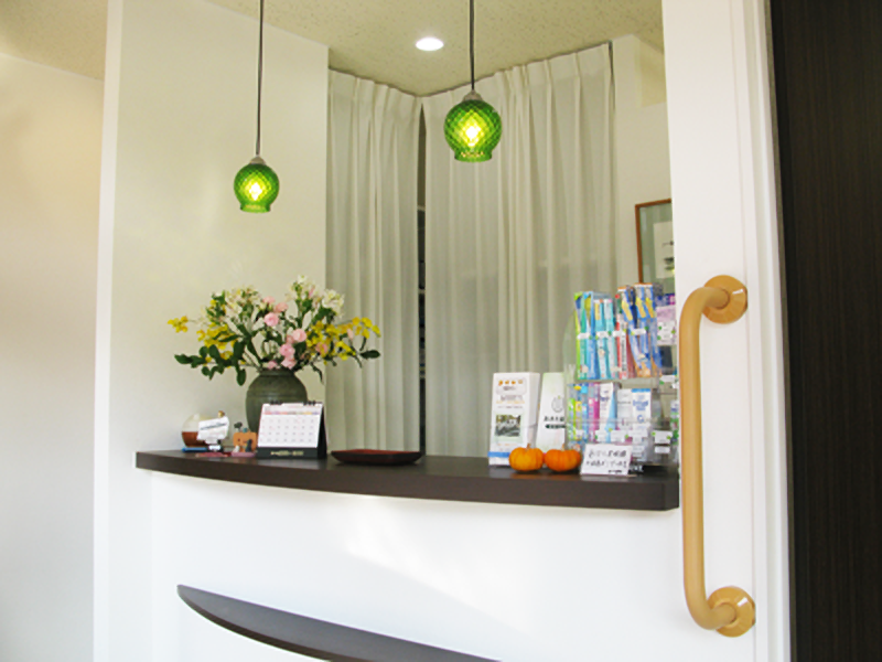 ①受付②診療室③キッズスペース