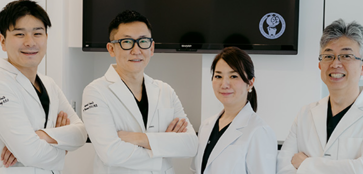 各分野の専門の歯科医師が治療にあたります