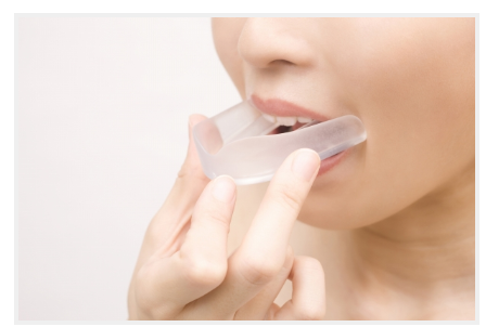 見た目も健康も手に入れる、ホワイトニング治療