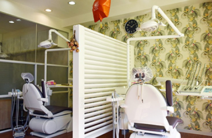 【久里浜駅から徒歩30秒】土日も診療の久里浜駅前歯科