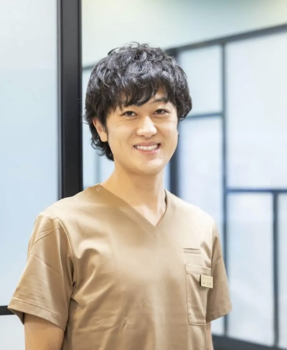 院長の百地 慶彦