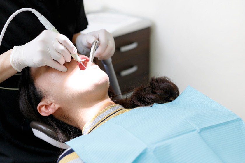 痛みを抑えた治療を心がけています