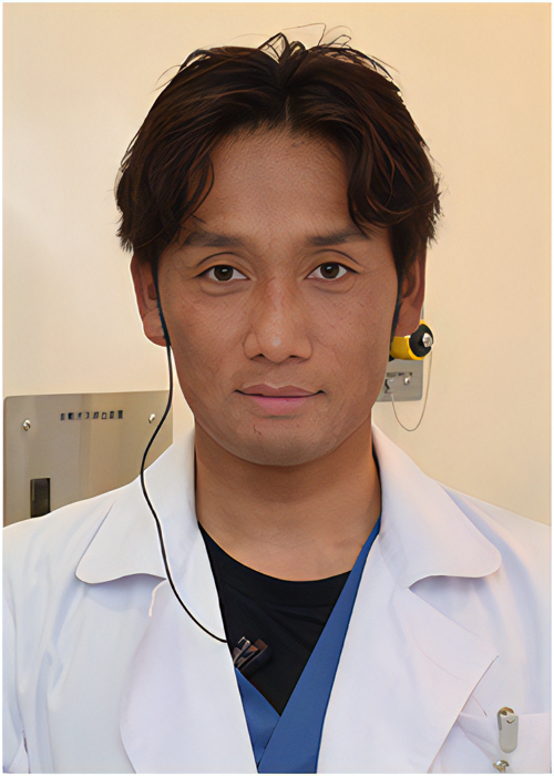 院長の岩元健剛