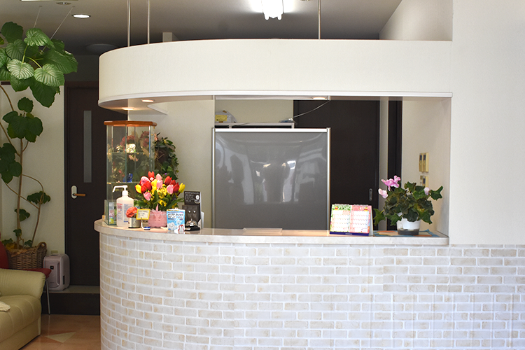 【平成駅から徒歩11分】予防治療と丁寧な説明を重視し、患者様の理解を大切にするクリスタルデンタルクリニック