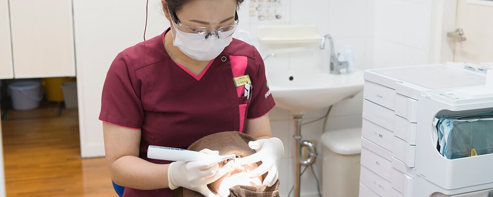 むし歯や歯周病を治療するだけでなく、トラブルを未然に防ぐ予防歯科を大切にしています。