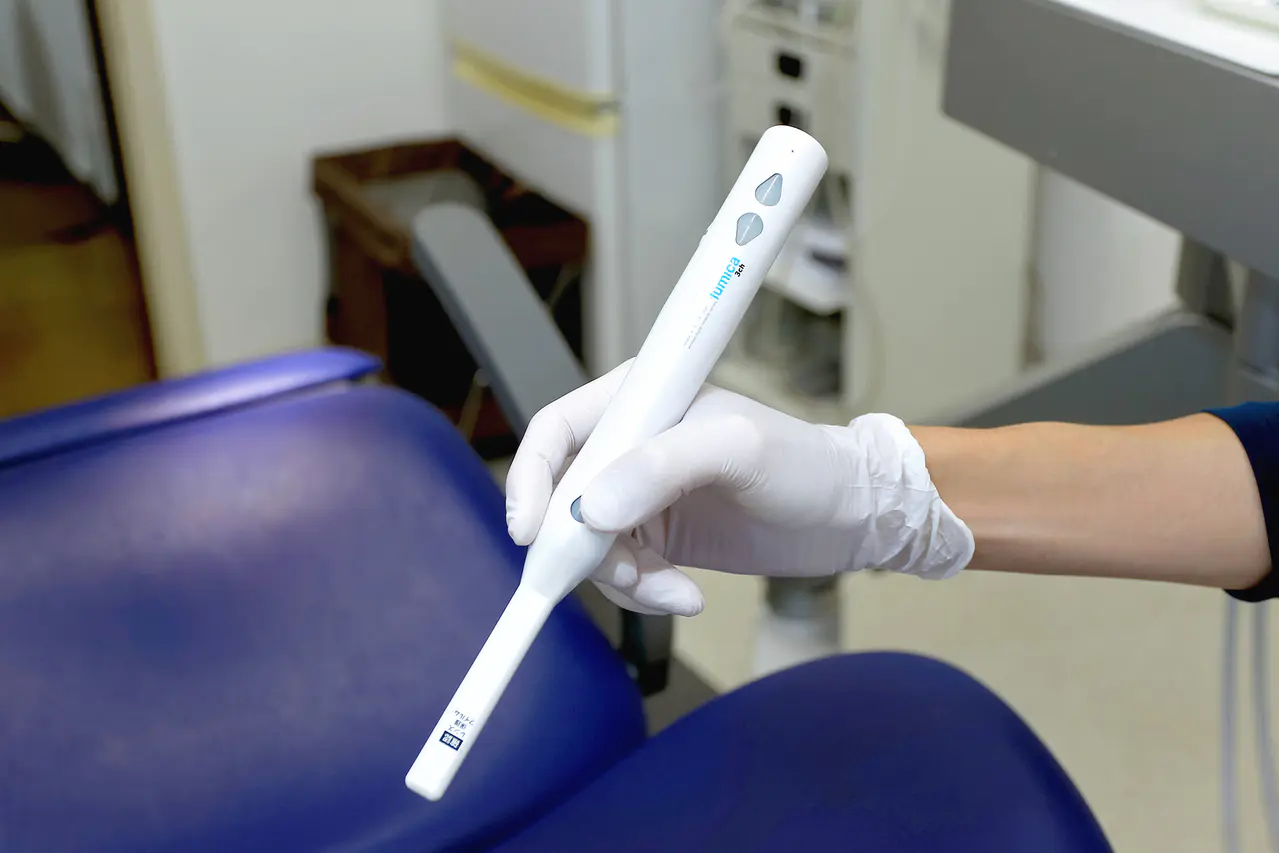 なるべく削らず、痛みに配慮した虫歯治療を実施