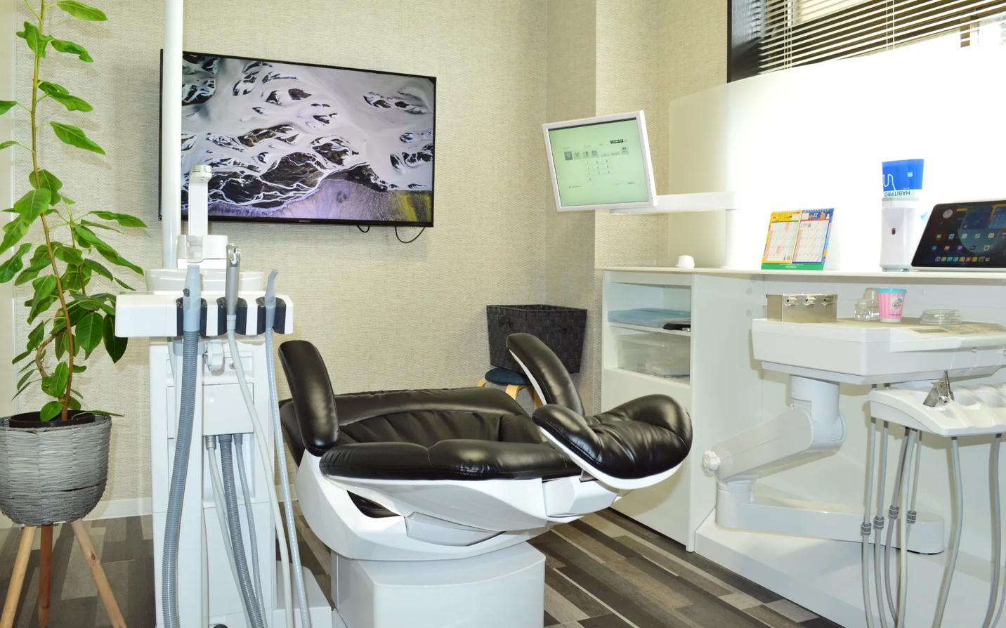 大学病院レベルの専門性を備えたインプラント治療