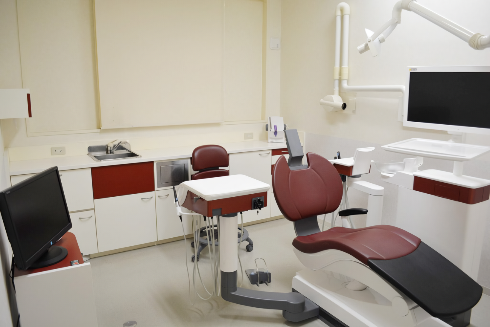 【高田駅より車で6分】予防中心の診療で生涯の健康を支えるきたしろ歯科診療所