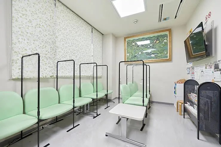 待合室は感染対策がなされています