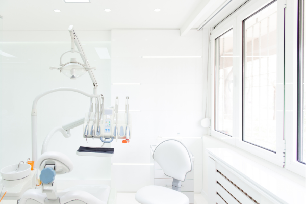 【浜松市南区土日祝OK】家族みんなで通える渡瀬ファミリー歯科クリニック