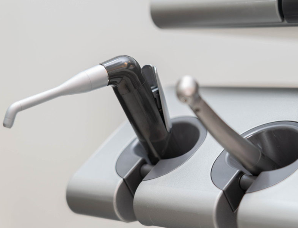 定期検診とケアで、健康な口腔環境を維持します