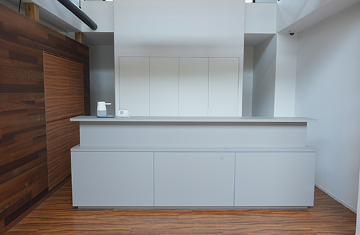 ①受付②カウンセリングルーム③キッズスペース