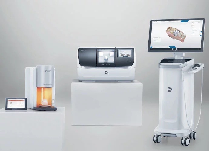 セレックシステムを導入しています