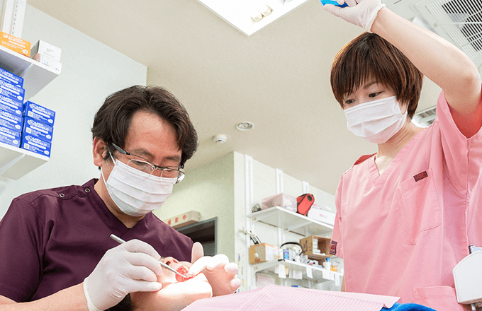 患者様の口腔を正確に判断したうえで治療法をご提案しています