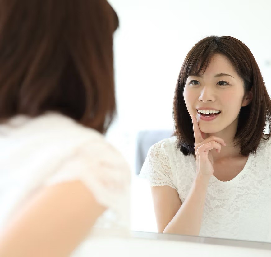 ①医院外観