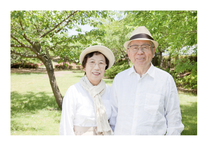 正しく噛めることで顔の筋肉が衰えにくくなり、表情の若々しさを維持しやすくなります