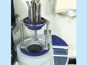 タービン等（歯を削る器具）滅菌器