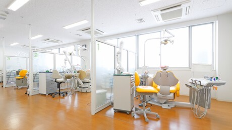 【総合病院内の歯科・駐車場完備】医医療・介護と連携し全身の健康を支える診療を行う東新潟病院