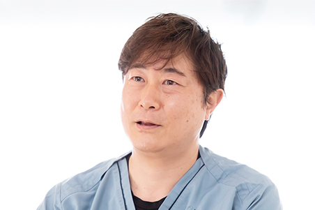 院長の小野里 義博