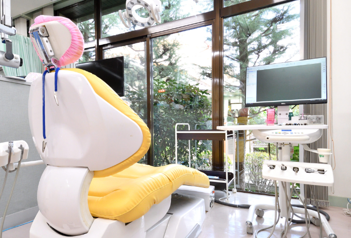 【飯坂温泉駅から徒歩12分】即日対応の高度なインプラント治療が受けられる ひぐち歯科医院