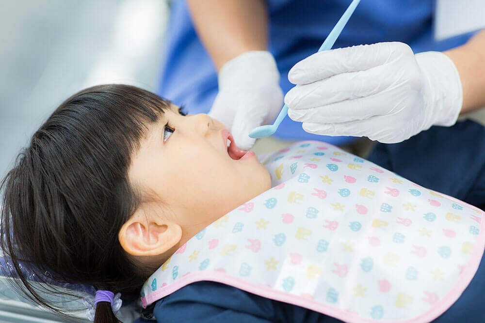 ご家族全体のお口の健康を支えることが、八木歯科の小児歯科の考え方です。