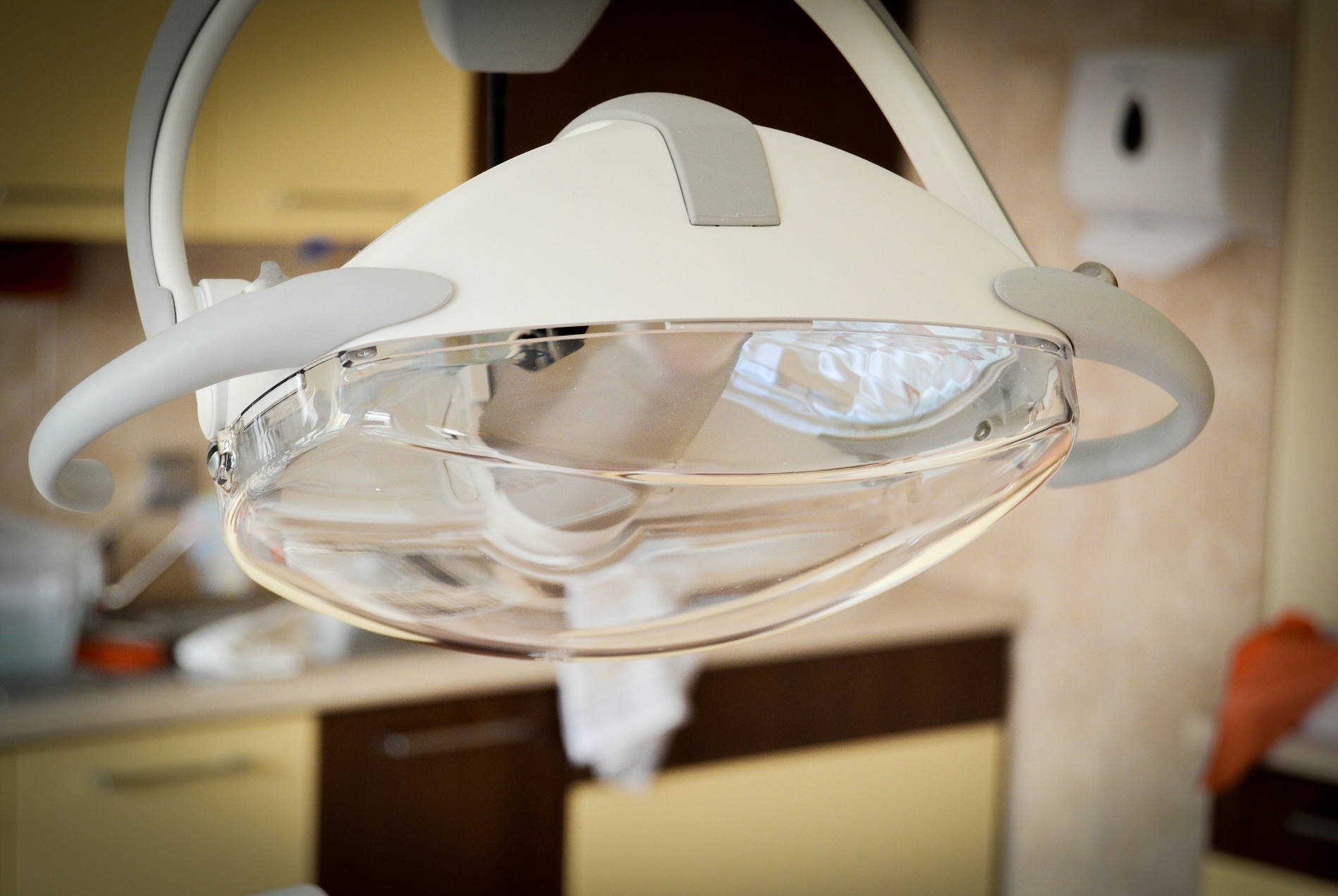 お口全般にわたる幅広い疾患の診察と治療を行っています