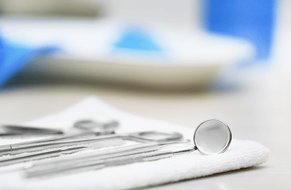 【淀屋橋駅から徒歩3分】【平日19時まで診療】精密矯正で噛み合わせと笑顔を整える宇治田矯正歯科