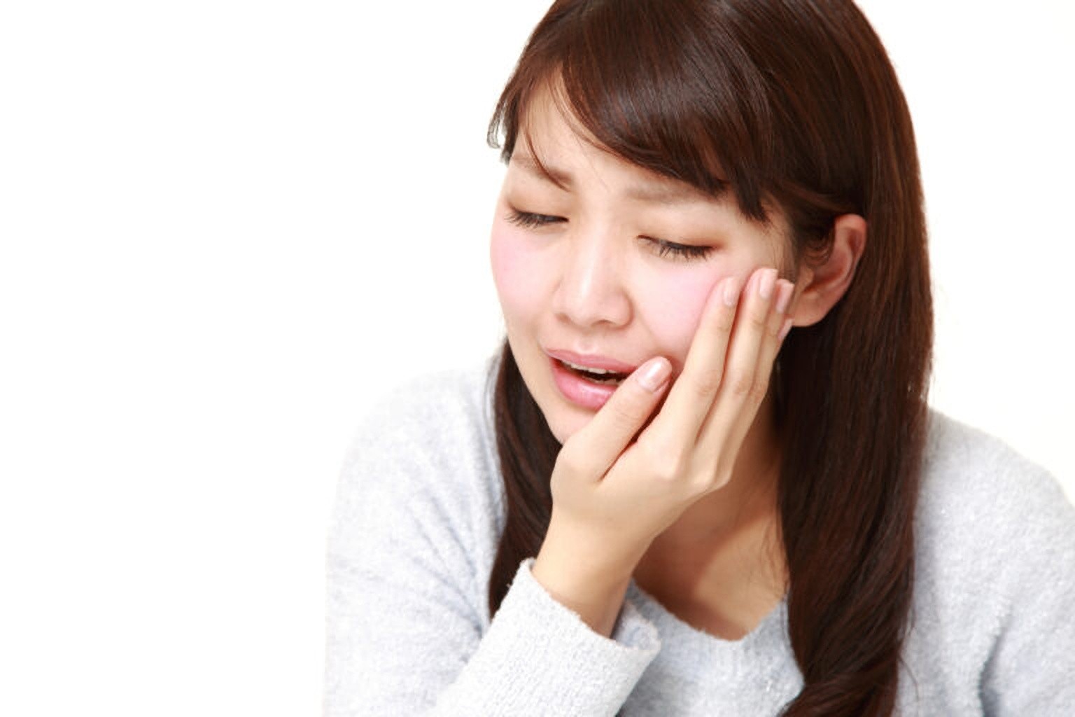 症状が長引く時は歯科医師に相談することが大切です