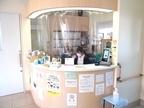 【IRいしかわ鉄道線 小松駅 車で6分】訪問歯科にも対応する土肥歯科医院