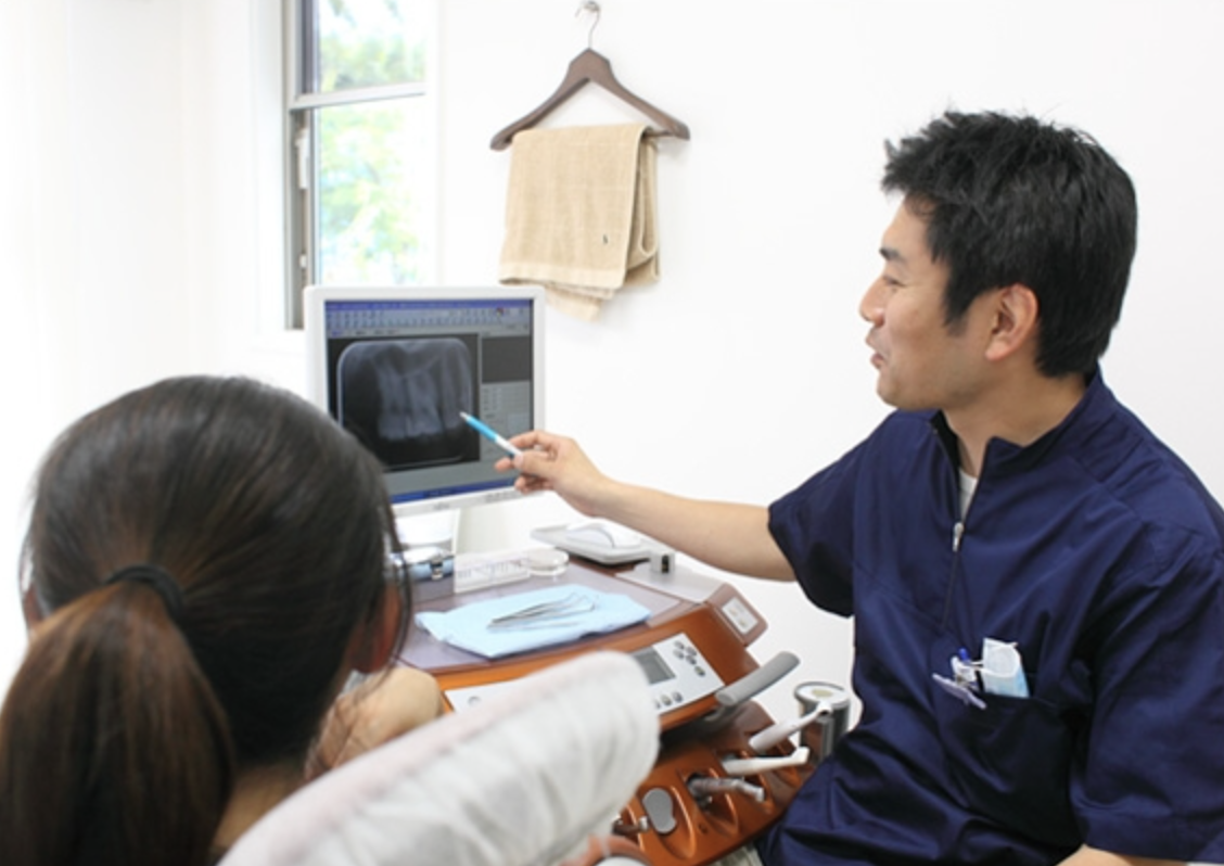 歯周病の進行を抑え、患者様が長く健康な歯を維持できるよう、診断と治療を行っています