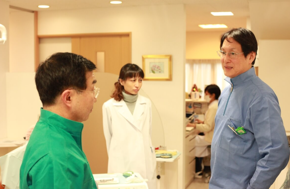 口腔と全身の健康を結ぶ専門医連携による総合的歯科医療の実践