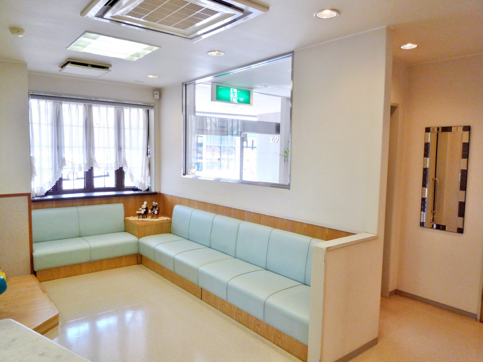 【土曜診療あり】複数の治療プランを提案し、患者様の希望に沿った治療を提供する「ふじむら歯科医院」
