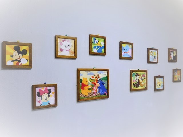 診療室ではディズニーファミリーがお出迎えします