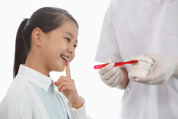 子どもの未来を守るために今できることを―渡辺歯科の小児歯科と矯正の取り組み