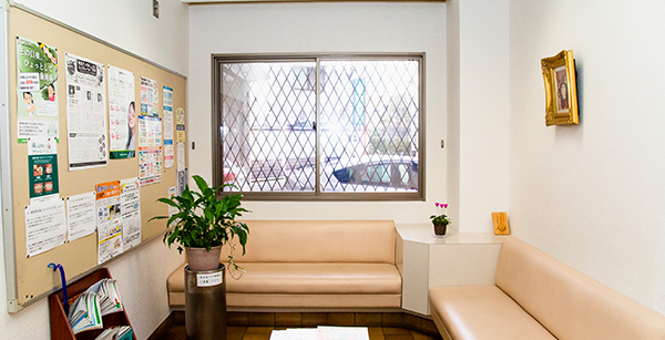 【三島広小路駅から徒歩3分】地域の皆様の「噛む喜び・食べる喜び」をサポートする山本歯科医院