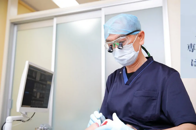 歯周病を放置すると歯が抜け落ちたりするので早めの受診を！