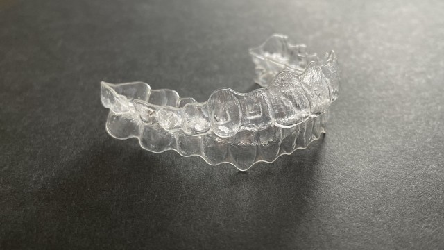 装置は透明になっています