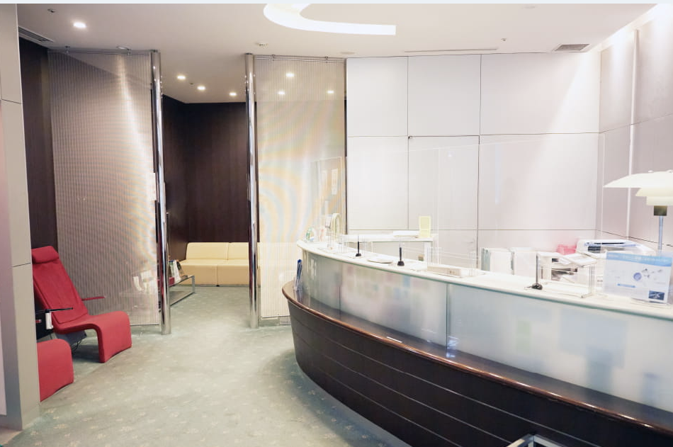 ①エントランス②受付③診療室