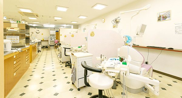 サンリブ古賀内で通いやすく、保存重視の診療が魅力の歯科医院