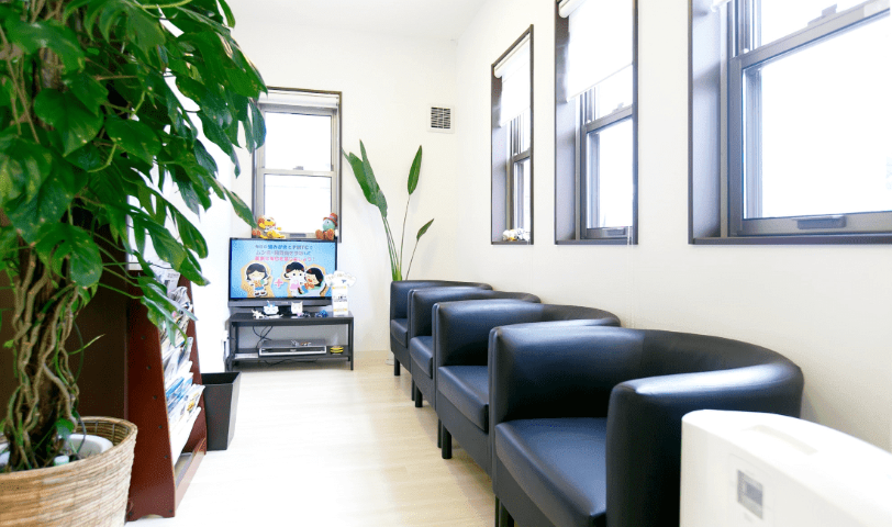 【河内天美駅から徒歩10分】家族で通いやすい設備と予防重視のひがしの歯科医院