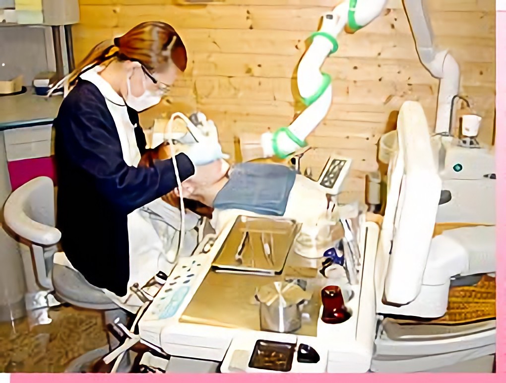 歯石除去治療の様子