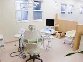 【尺土駅 徒歩14分】患者様の立場に寄り添った診療を行うつねまつ歯科クリニック