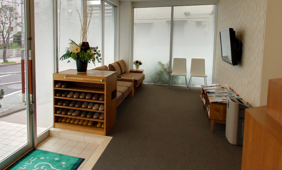 【駐車場・駐輪場完備】総合的な歯科治療を行うあおい歯科医院