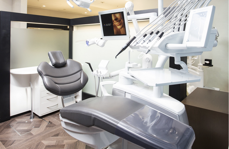 【六本木駅より直結】【完全予約制】【英語対応も可能】国内外で専門分野の技術を磨いた医師による専門性の高い診療体制