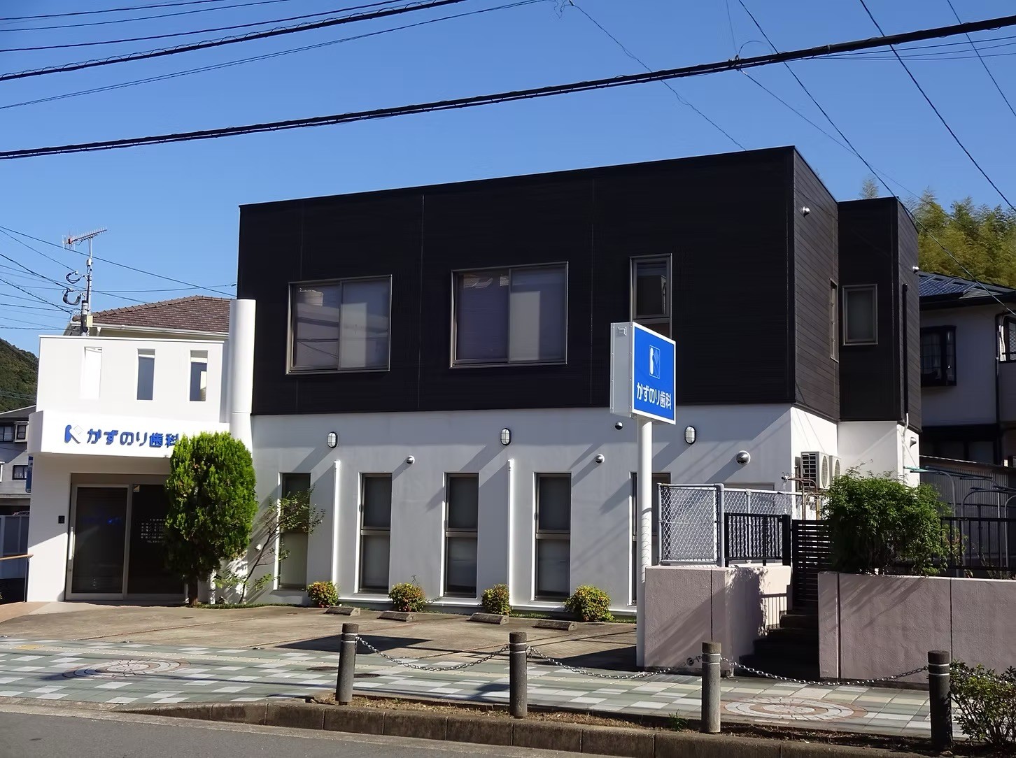 ①外観②待合室③キッズスペース
