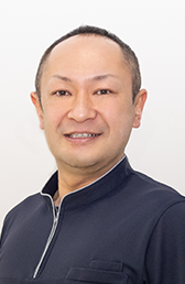 院長の佐藤 英明