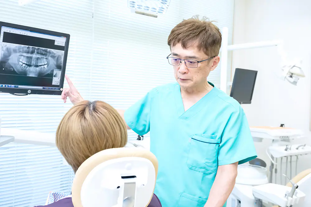 治療は10年以上の経験を持つ院長が担当し、噛み合わせを整えることを重視した診療を行っています