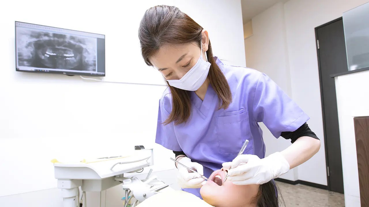 歯科衛生士が丁寧にお口をクリーニングします